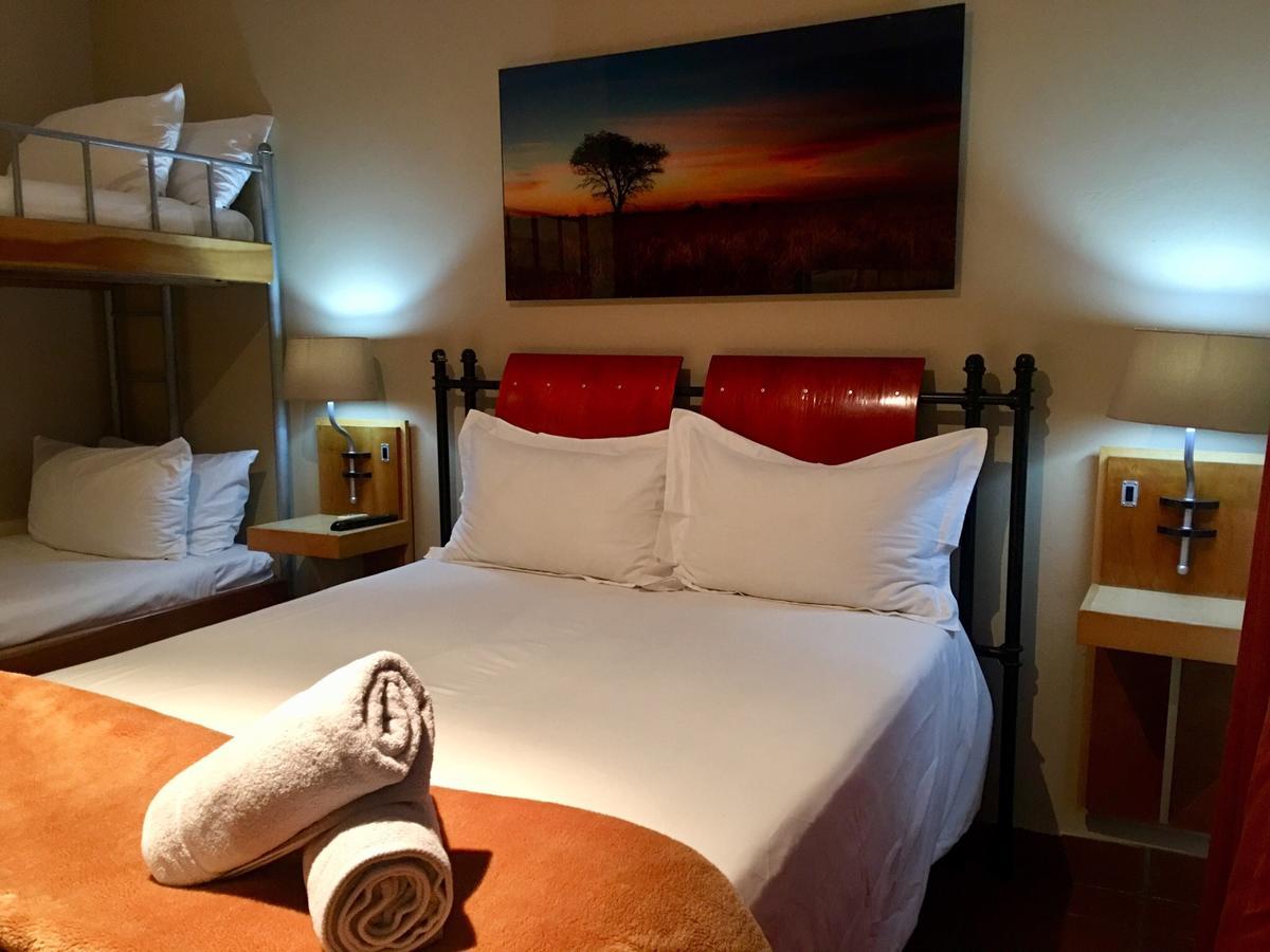 Travel Inn Крунстад Экстерьер фото