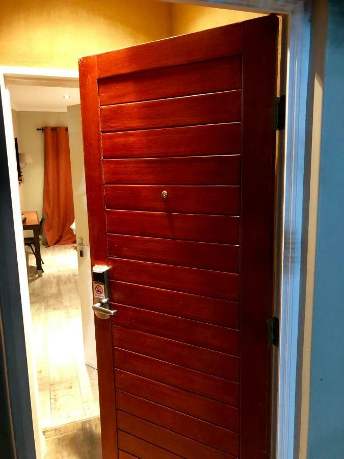 Travel Inn Крунстад Экстерьер фото