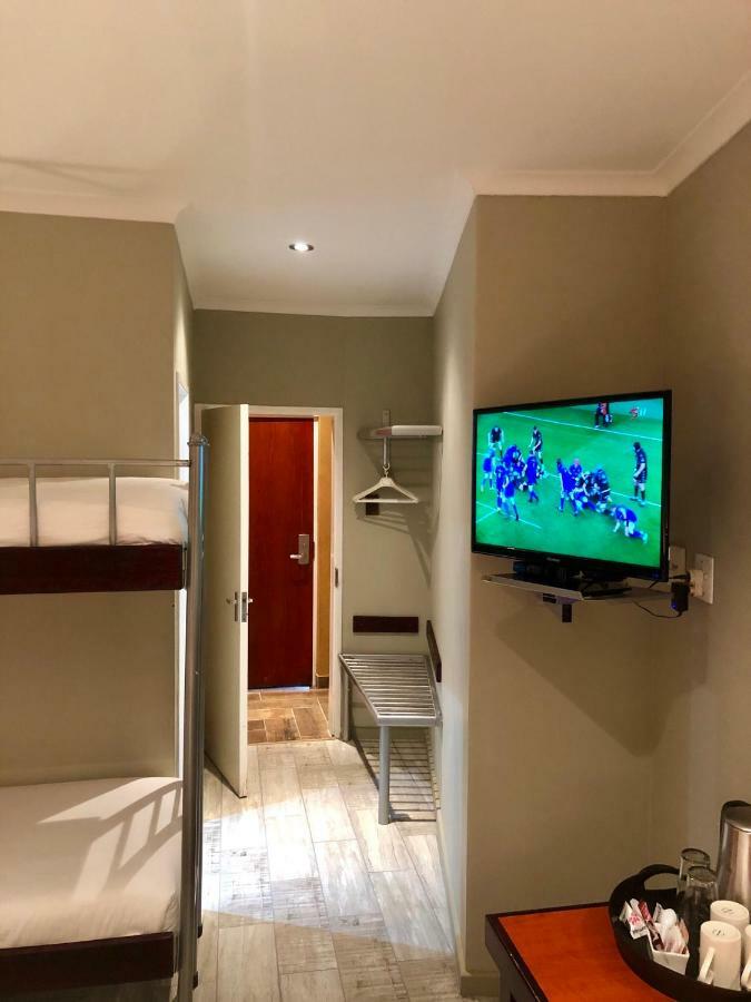 Travel Inn Крунстад Экстерьер фото
